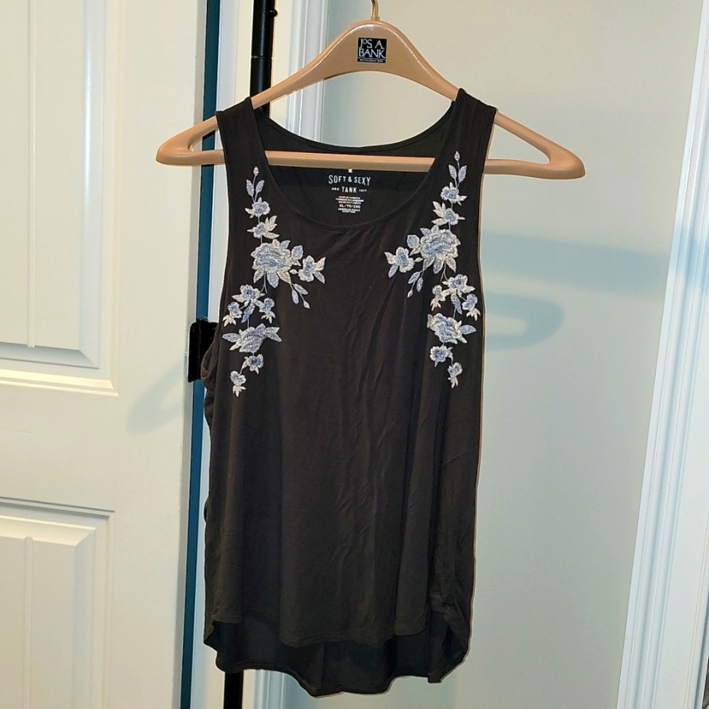 American Eagle Embroidered Tank top Nwot Dark gray